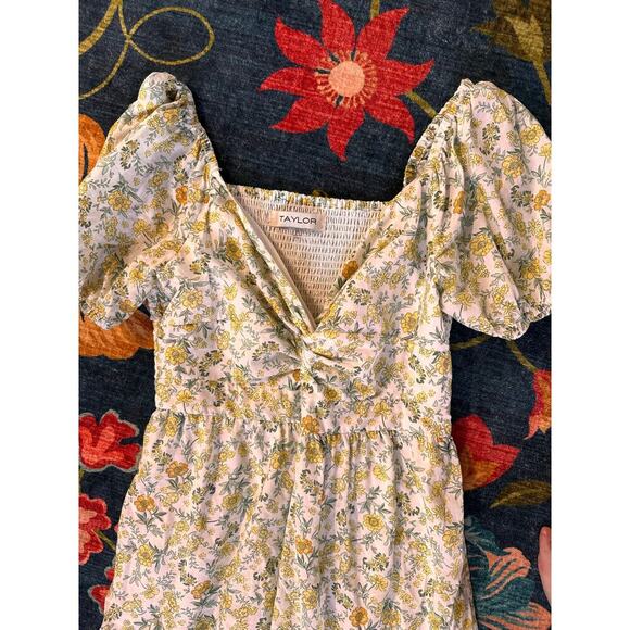 Taylor Floral Tiered Maxi Dress Size 16 - Picture 4 of 7